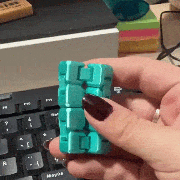 MINI Infinite Cube - Par perfecto para manejar el estrés (Paquete x2)